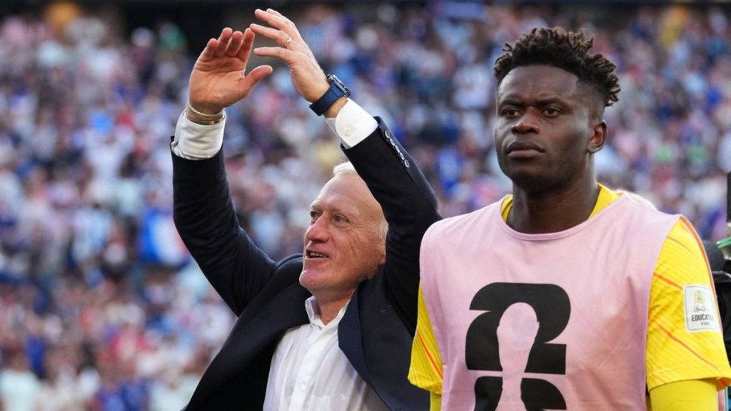France manager Didier Deschamps addresses yellows