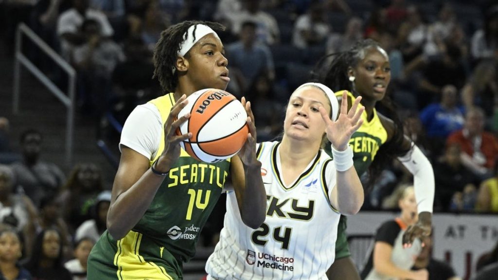 Struggling Storm aim for bright spot with visit to Fever