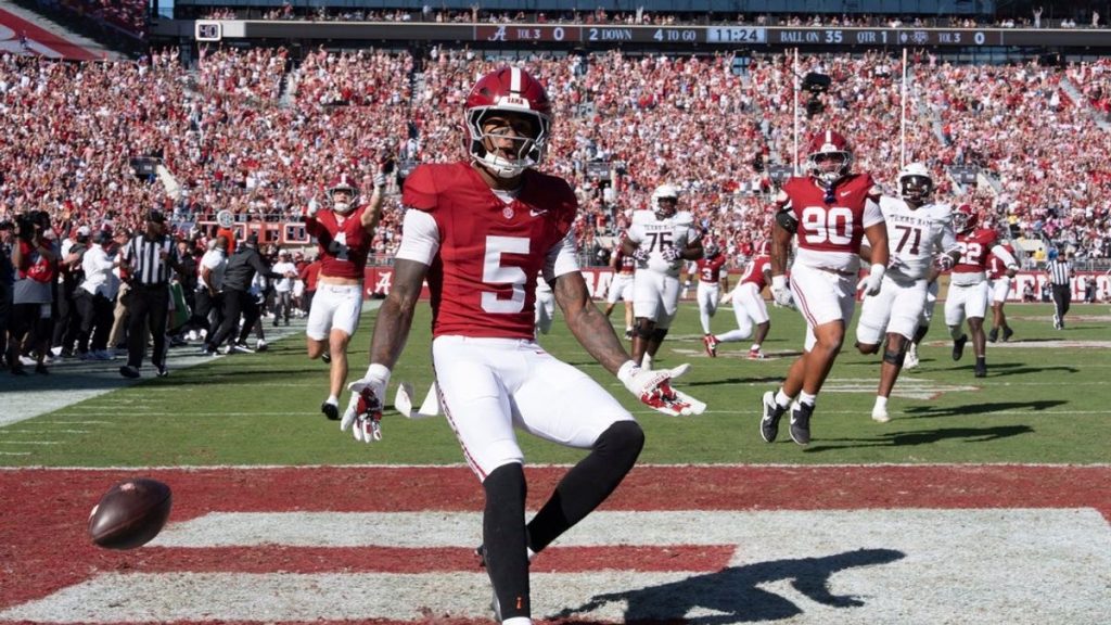 Keelon Russell (3 TDs), No. 13 Alabama pull away from Texas A&M